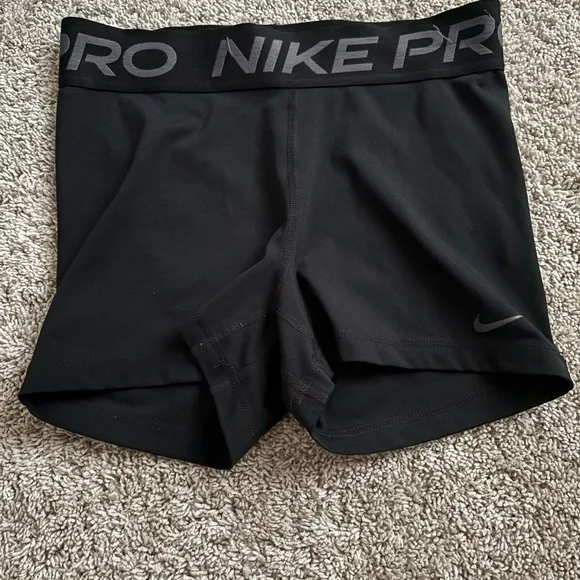 Nike Pro Black Shorts, size XS - Picture 1 of 2